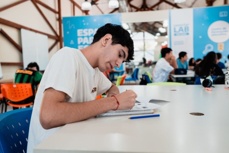 Inician las inscripciones de apoyo escolar gratuito para alumnos de secundaria