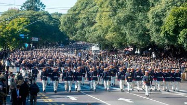 Día de la Independencia: Javier Milei canceló el desfile militar