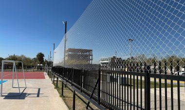 Miodowsky inauguró el cierre perimetral del polideportivo del Parque de Rivadavia