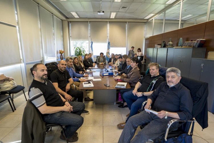 Gobierno de San Juan y gremios docentes concretaron una nueva negociación paritaria