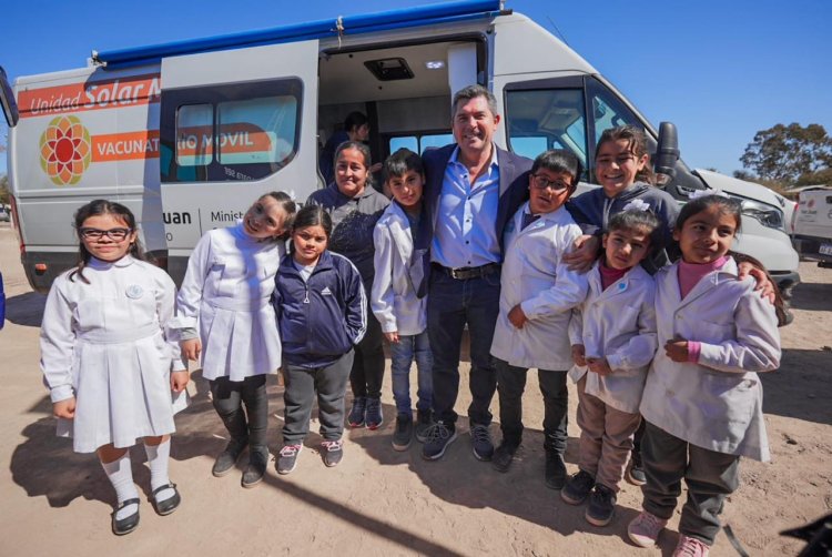 Orrego inauguró en Mogna la primera escuela secundaria rural de San Juan