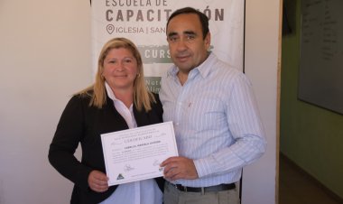 Iglesia entregó certificados de Capacitación en Gastronomía y Hotelería