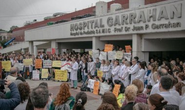 El Gobierno promulgó las leyes de financiamiento universitario y pediátrico, pero postergó su aplicación