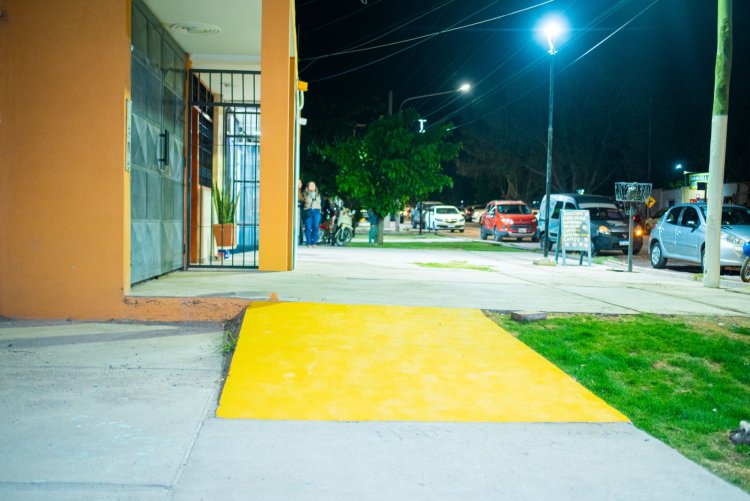 Rivadavia inauguró nuevas luminarias y veredas en Avenida Ignacio de la Roza