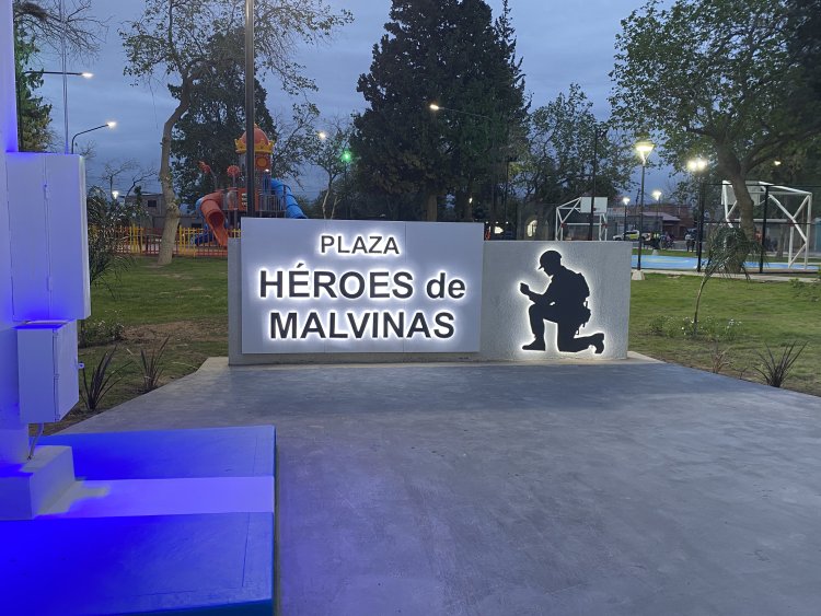 Inauguran la renovación integral de la Plaza Héroes de Malvinas en Santa Lucía