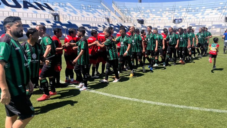 El Bicentenario fue escenario de las finales de la Copa Cordillerana 2025