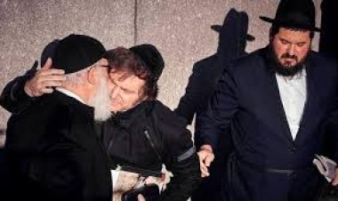 Javier Milei está en Nueva York ante la tumba de Rebe Lubavitch