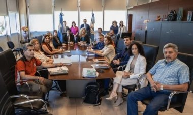 El Gobierno y gremios docentes participaron de una nueva negociación paritaria
