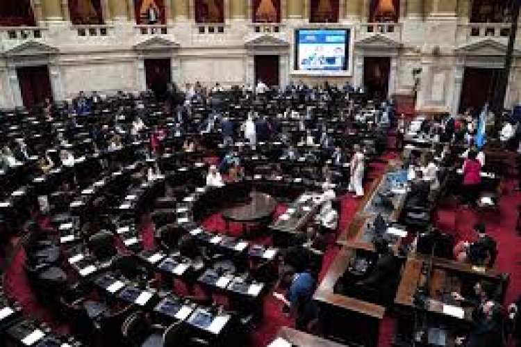La Libertad Avanza incorpora a tres diputados radicales y llegará a 91 bancas desde diciembre