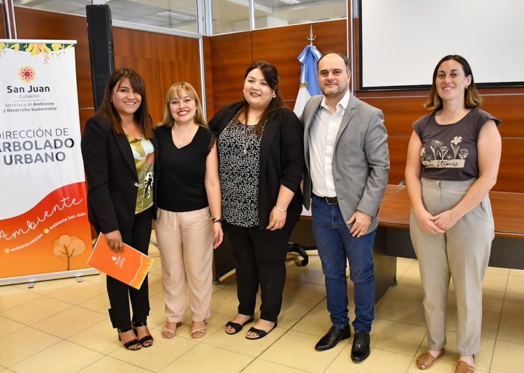 Ambiente entregó más de 3 mil árboles a todos los municipios de la provincia