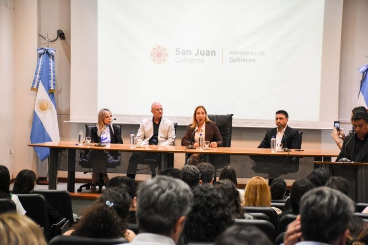 Gobierno presentó la Ficha de Trabajo de la actividad minera