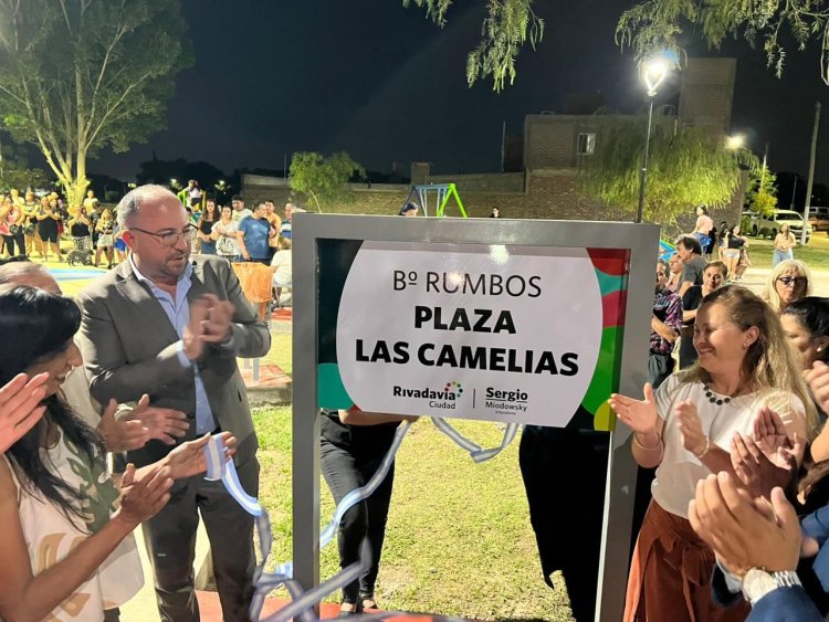 De baldío a espacio verde: Rivadavia inauguró la Plaza Las Camelias en el barrio Rumbos