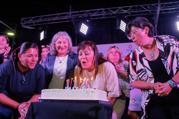 Chimbas celebró su 112° aniversario con un multitudinario festejo en la Plaza Departamental