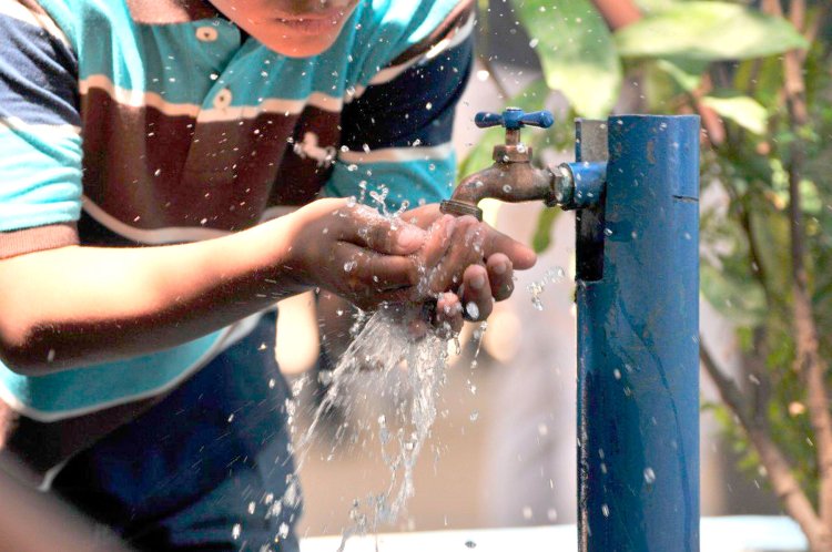 Obras Sanitarias continúa con el horario restringido del uso de agua potable