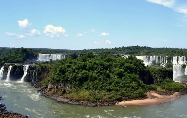 Parque Nacional Iguazú: autorizan la realización de “microeventos”