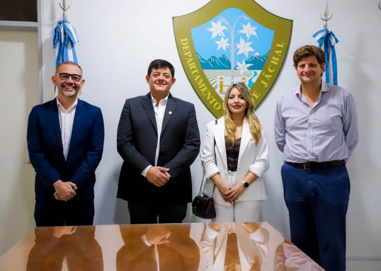 El intendente Espejo tomó juramento a nuevos funcionarios del gabinete municipal