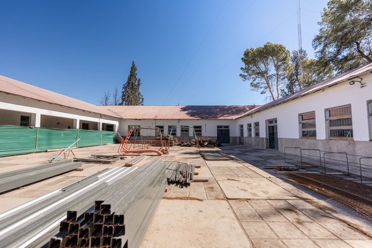 Continúan las obras de ampliación y modernización de escuelas en Jáchal