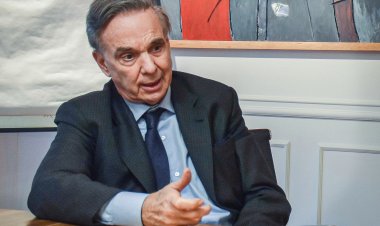 Pichetto acusó al Gobierno de “ejecutar un plan deliberado” para destruir la industria
