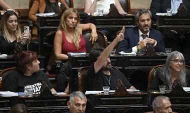 Juan Grabois y el gesto del 3 por ciento a Karina Milei