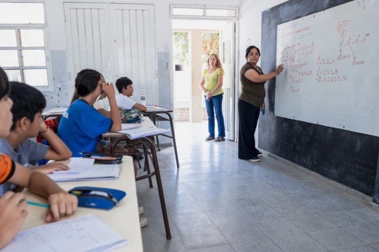 Educación amplía el apoyo escolar gratuito con más vacantes y una nueva sede