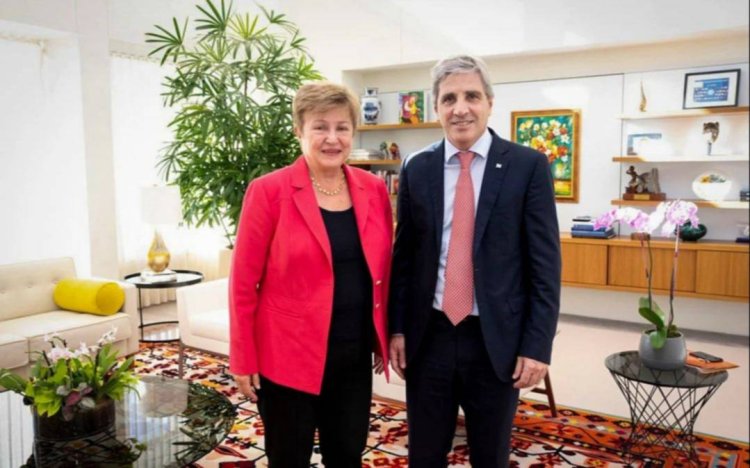 Llegó la misión del FMI a la Argentina en medio de la polémica por la fórmula del IPC