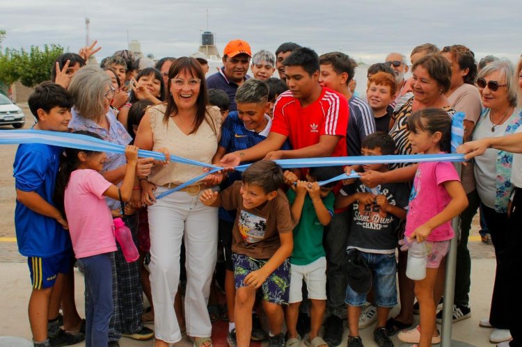 El Barrio Arenales inauguró su nueva plaza