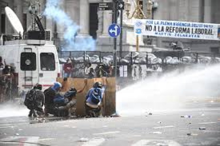 Jorge Macri dijo que los que lanzaron molotovs en el Congreso “tienen que ir presos”.