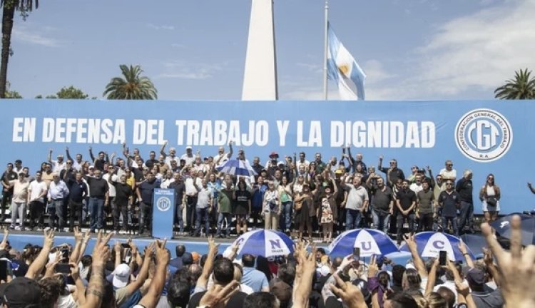 La CGT se reúne el lunes y planifica un paro general