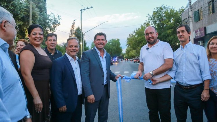 En Rivadavia, Orrego habilitó un nuevo asfalto y anunció una doble vía para descomprimir Avenida Libertador
