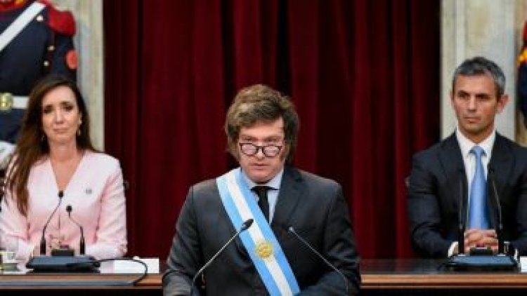 Milei al bloque peronista: “Son una manga de delincuentes y por eso tienen a su líder presa”