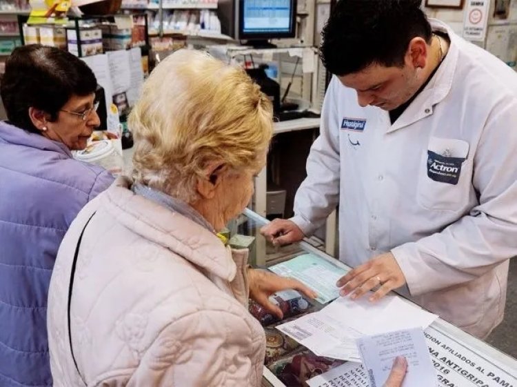 La Justicia ordenó restituir los medicamentos gratis que les había quitado Javier Milei a miles de jubilados