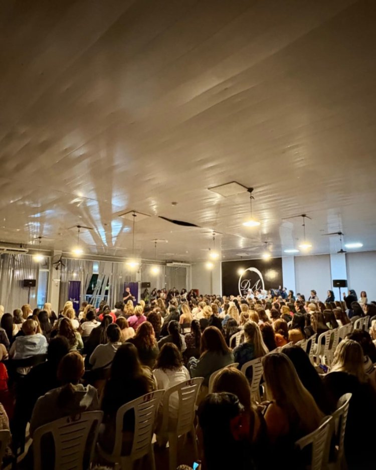 Las mujeres protagonistas en un encuentro organizado por La  Libertad Avanza San Juan.