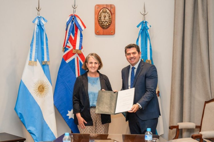 Orrego recibió a la embajadora de Australia quien destacó el potencial de cooperación minera