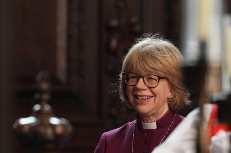 El mensaje del papa León XIV a Sarah Mullally, la primera mujer Arzobispo de la Iglesia Anglicana
