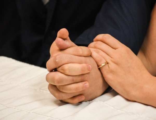 Detallan los requisitos para acceder al trámite de matrimonio en caso de peligro de muerte