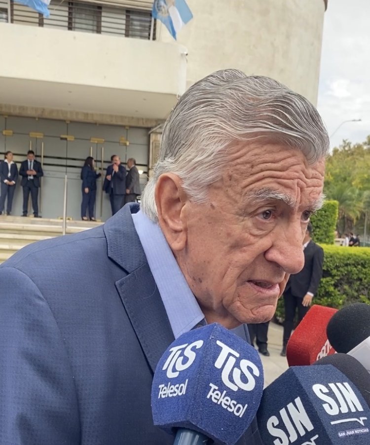 Gioja estuvo presente en el inicio de Sesiones del gobernador Orrego
