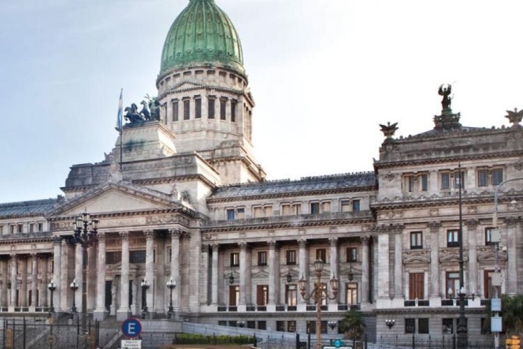 El Gobierno definió dos proyectos prioritarios en el Congreso para sesionar en abril, tras la Ley de Glaciares