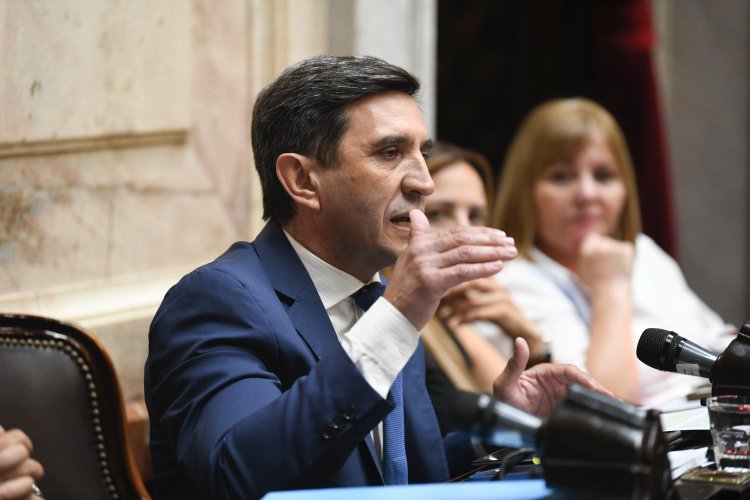 Andino presentó una iniciativa para asegurar la continuidad de tratamientos en Incluir Salud
