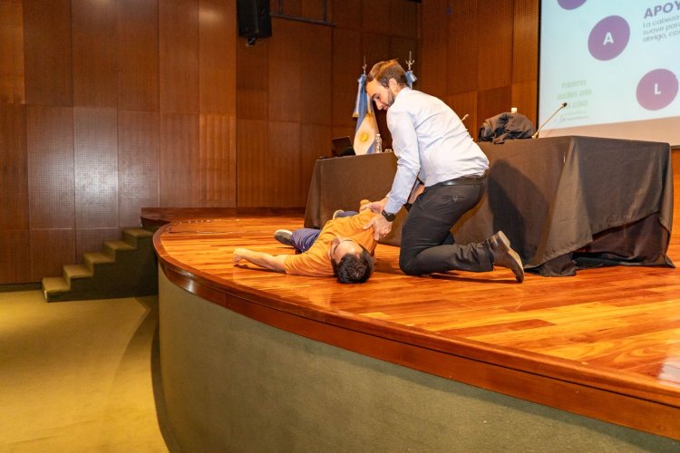 Choferes del transporte público recibieron capacitación para actuar ante episodios de epilepsia a bordo