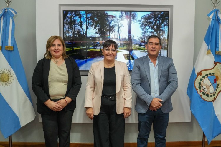 La intendente de Chimbas firmó un convenio con sus pares de Angaco y San Martín para fortalecer el trabajo regional