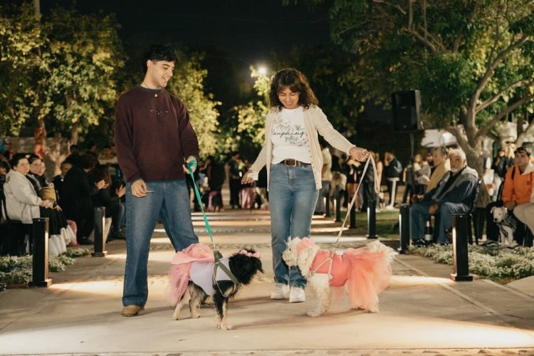 Capital festejó el Día del Animal junto a los vecinos y sus mascotas en Plaza Italia