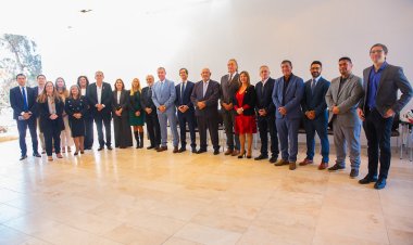 La Legislatura recibió a la Comisión de Diálogo Político