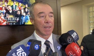 El musical "Alberdi" llegó a la Legislatura:  Martín destacó el valor cultural de la obra