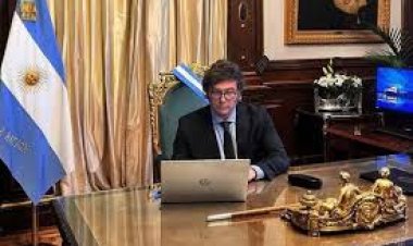Javier Milei busca la foto de unidad en medio de la interna libertaria