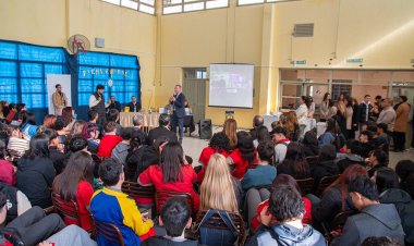 San Juan Escribe 2026 llegó a Rawson para convocar a nuevos talentos literarios