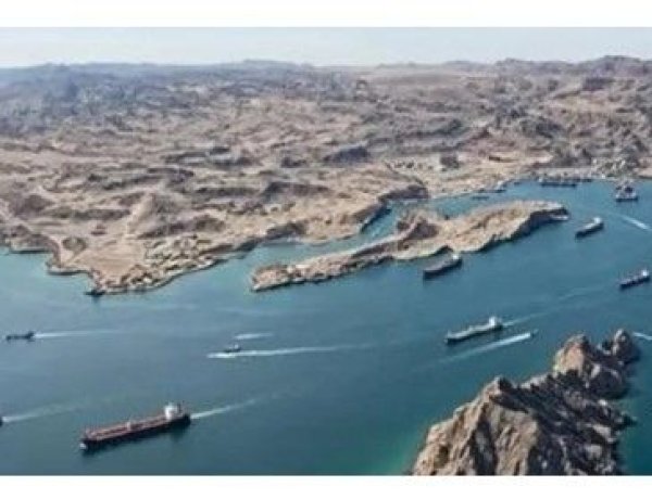 Ejército iraní ratificó que ningún barco puede circular por Ormuz sin autorización