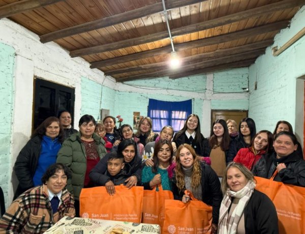 Mujeres de comunidades originarias de Caucete se capacitaron en sublimación