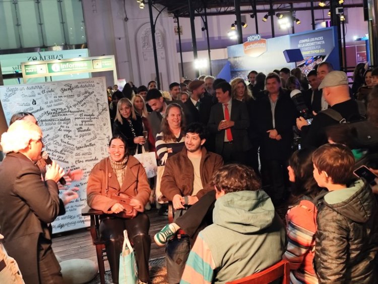Desembarcó el Plan Comprendo y Aprendo en la Feria del Libro