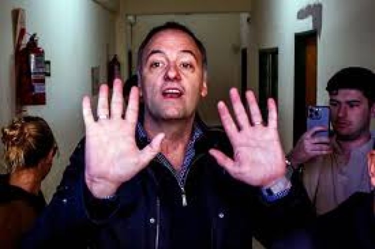 Adorni prepara su declaración jurada y desde el Gobierno prometen que "no falta mucho"