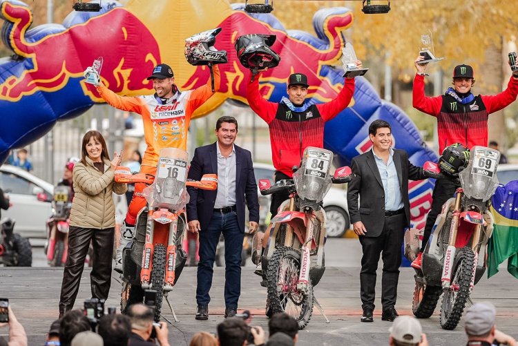 Orrego coronó a los ganadores del Desafío Ruta 40 y dio cierre al evento que puso a San Juan en la vidriera internacional del deporte